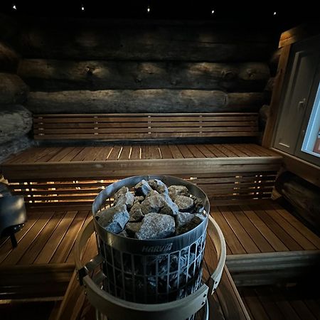 Napapiirin Jaervilomat Hotel Luukonniemi Bagian luar foto