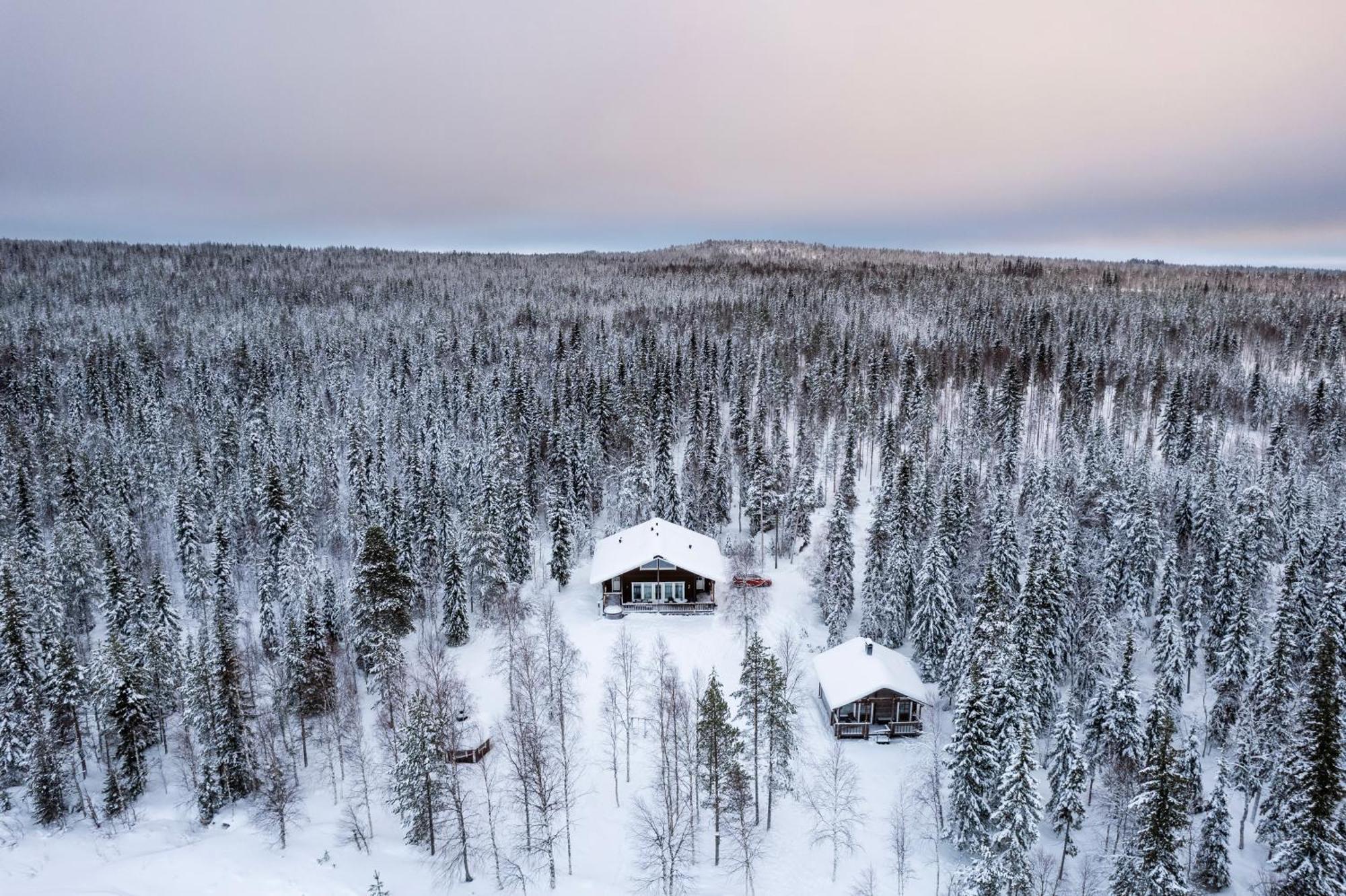 Napapiirin Jaervilomat Hotel Luukonniemi Bagian luar foto