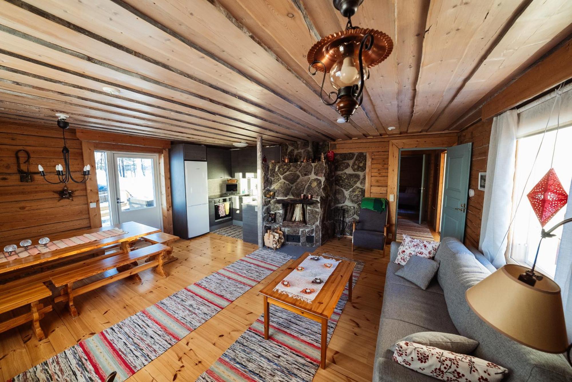 Napapiirin Jaervilomat Hotel Luukonniemi Bagian luar foto