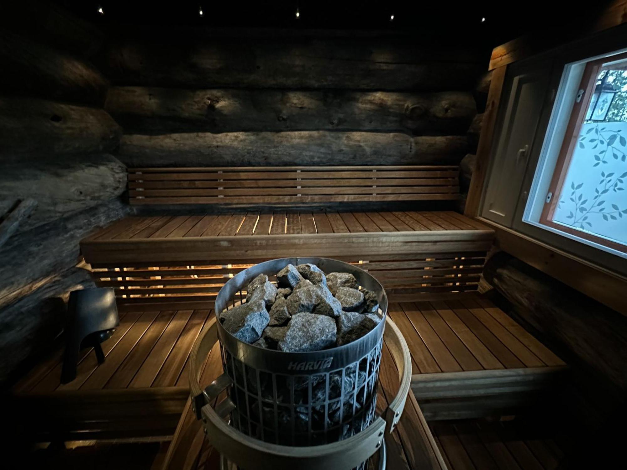 Napapiirin Jaervilomat Hotel Luukonniemi Bagian luar foto