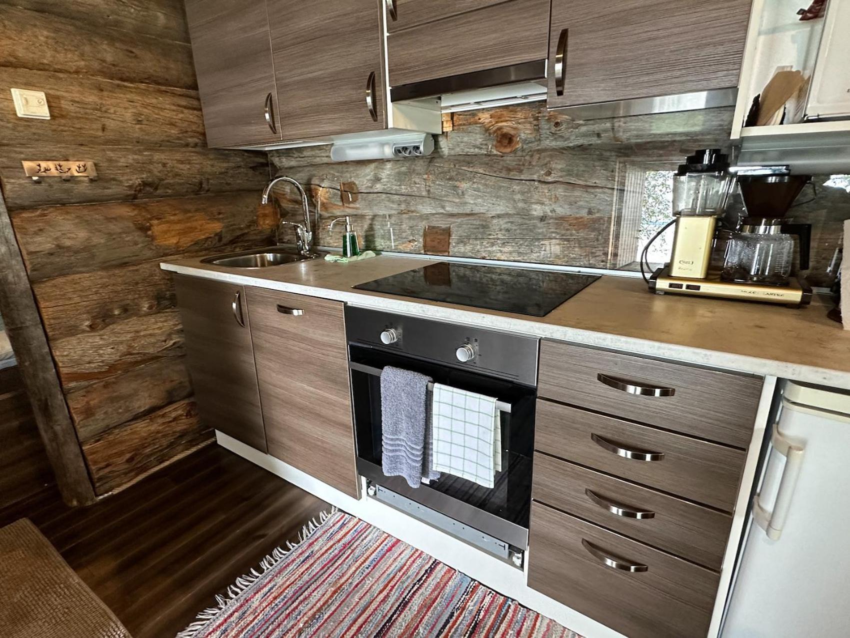Napapiirin Jaervilomat Hotel Luukonniemi Bagian luar foto