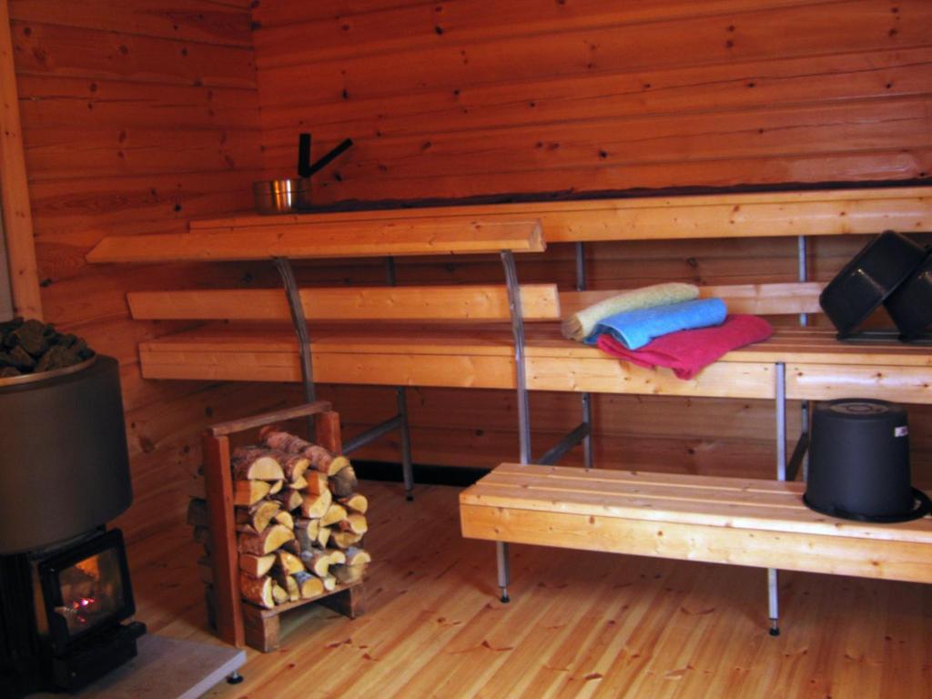 Napapiirin Jaervilomat Hotel Luukonniemi Bagian luar foto